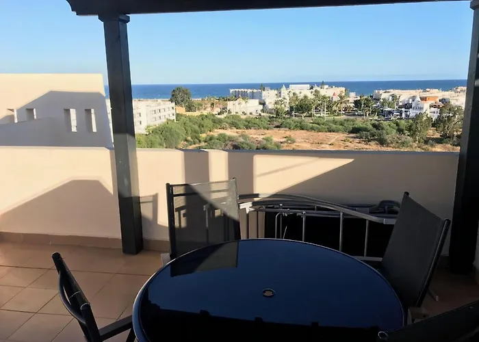 Atico Con Piscina Privada Y Vistas Al Mar